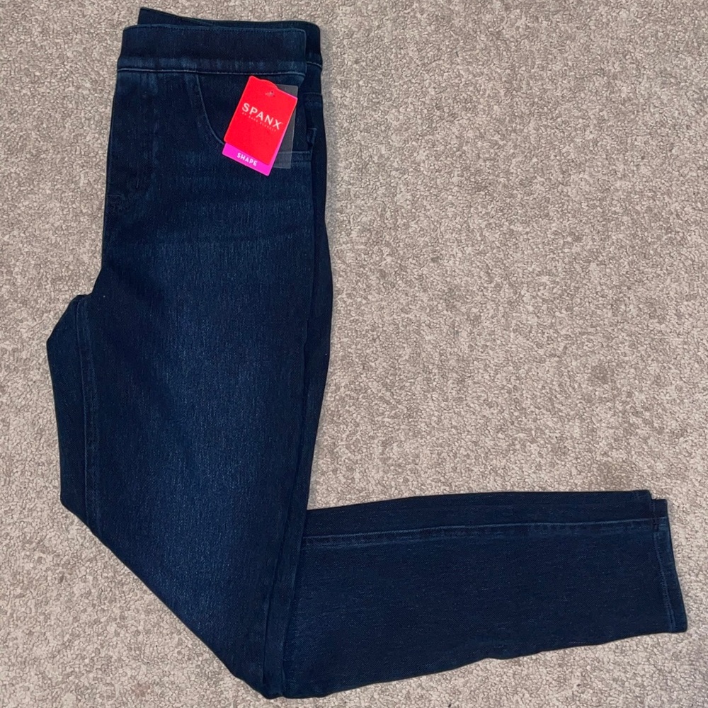 Ankle jean-ish leggings *Twilight rinse *